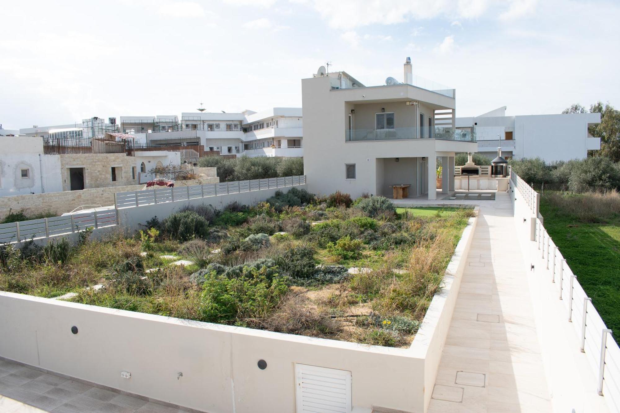Constantino With Heated Pool Villa
